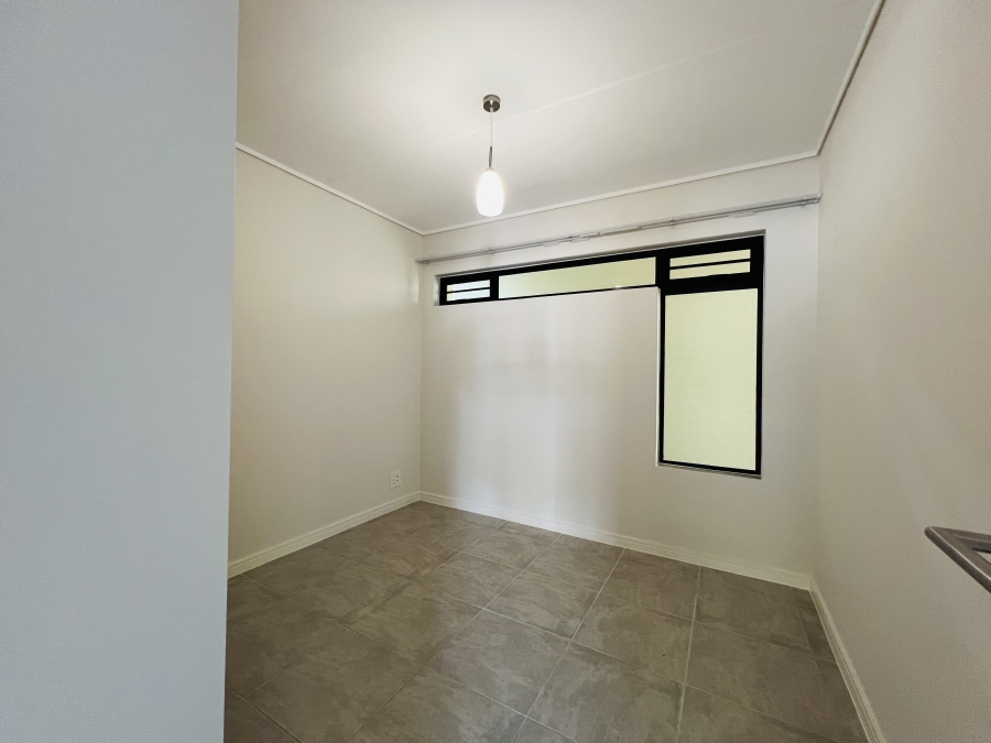 To Let 2 Bedroom Property for Rent in Admirals Park Western Cape